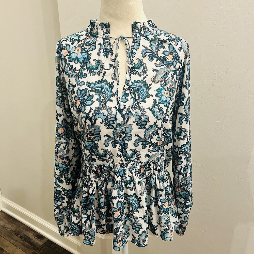 LOFT Whisper White Bohemian Dream Paisley Split Neck Peplum Blouse XS (A0132)